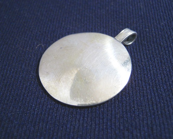 Тибетский защитный амулет. Тибетский мелонг. Мелонг. Мелонг. Из какого металла делают мелонг.